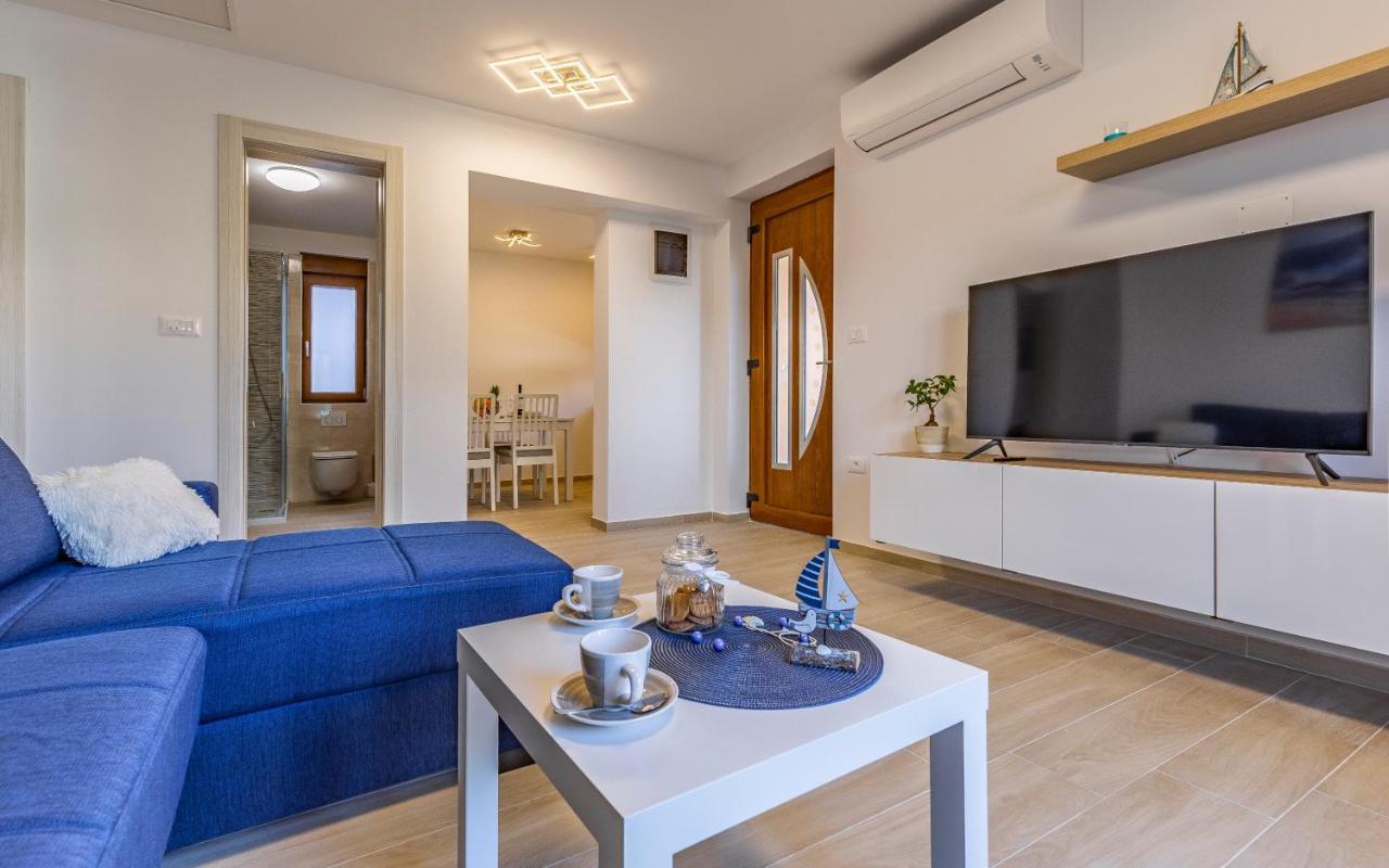 Apartment Blue Pula, New, Family Friendly, Comfortable, Free Parking And Wifi Ngoại thất bức ảnh