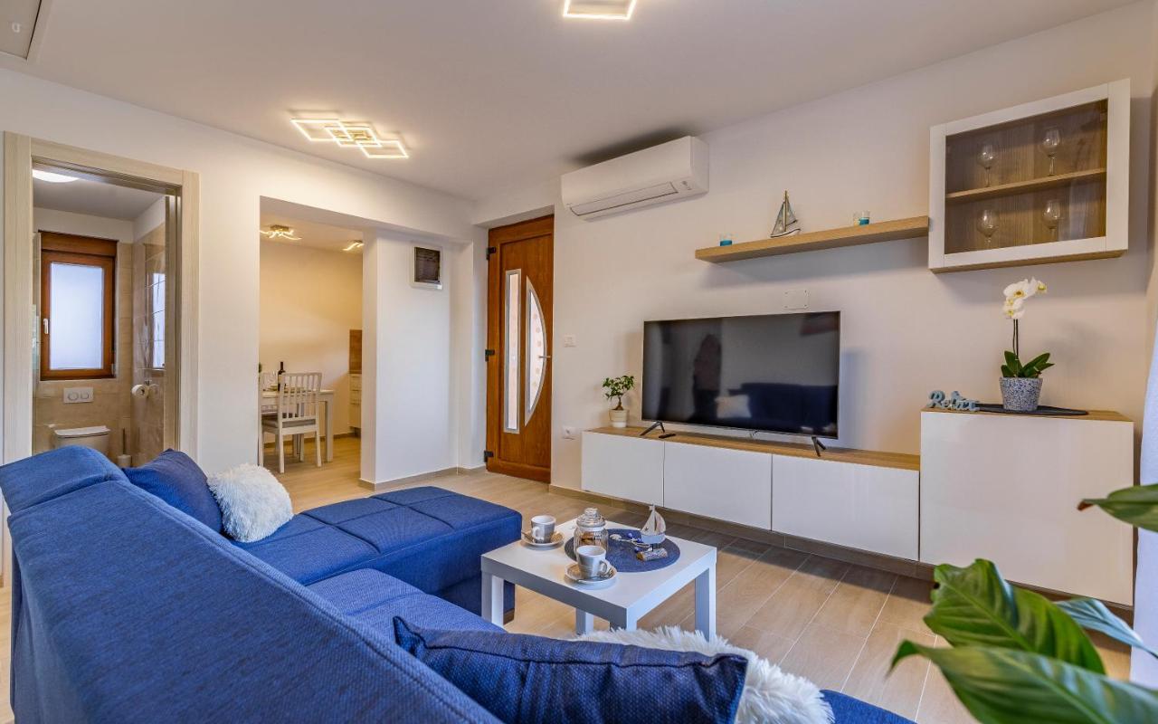 Apartment Blue Pula, New, Family Friendly, Comfortable, Free Parking And Wifi Ngoại thất bức ảnh